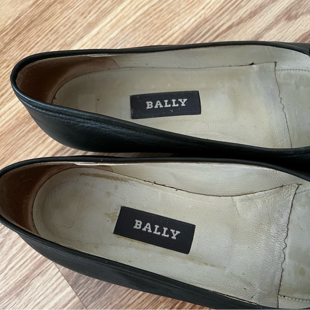 BALLY Olive Green Leather SELENA Loafers Gold Accent sz 8 - Picture 9 of 10